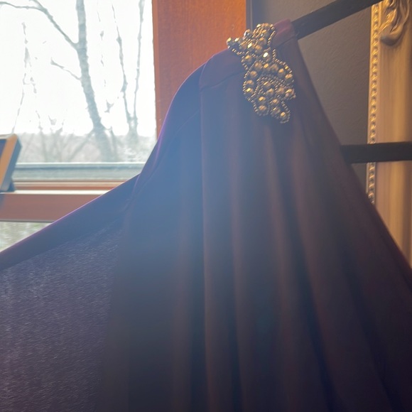 Beautiful dress for a wedding or church event - Picture 2 of 7